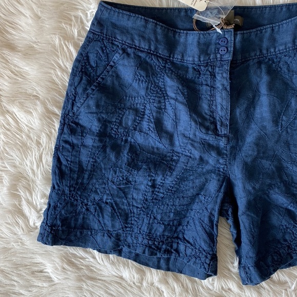 Tommy Bahama Pick Leaf Linen 5-inch Shorts - Picture 4 of 8